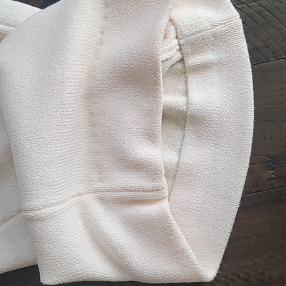 NWOT St.John Collection Ivory White Santana Knit Straight Leg Pants, size L - Picture 3 of 6